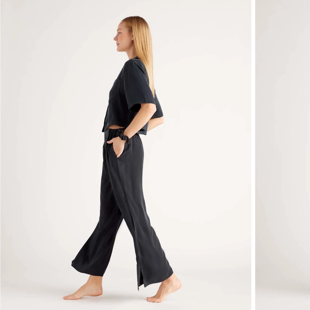 Quince 100% Silk Black Relaxed Lounge Pajama Set